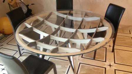 Итальянский дизайнерский стол ремонт