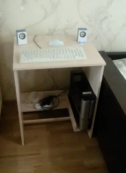 столик для компьютера